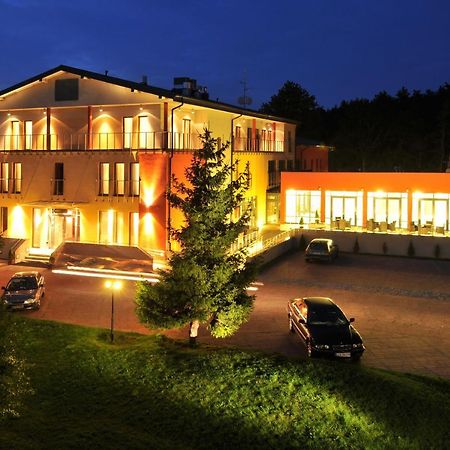 Centrum Wypoczynkowo-Konferencyjne Solaris Łazy Екстериор снимка